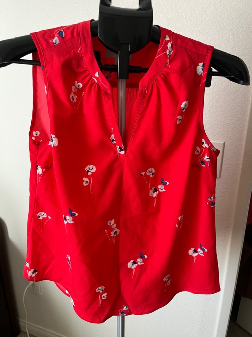Charter Club Red Floral Sleeveless V-Neck Shell Top - Picture 1 of 4
